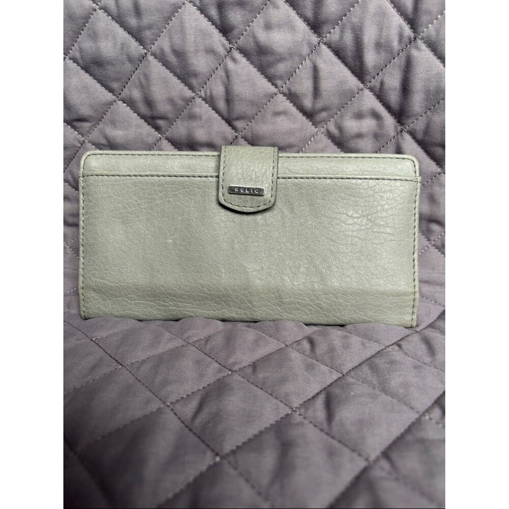 Relic by Fossil Slim Clutch/Billfold Wallet in Gray Women's